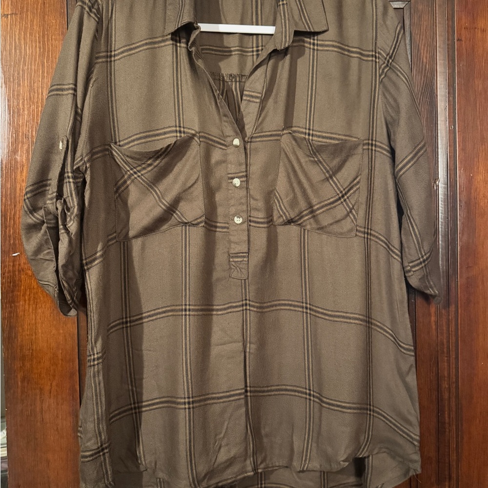 Style Envy Plaid Button Down Shirt
